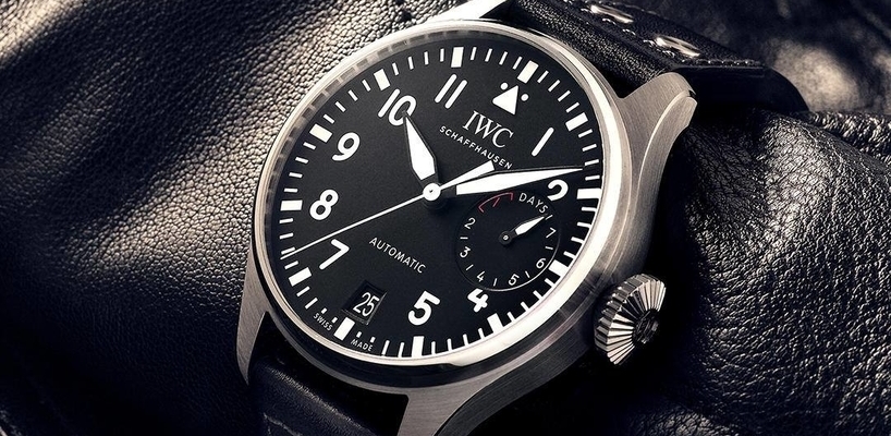 #12DAYSOFCHRISTMAS – Unboxing the IWC Big Pilot’s IW501001