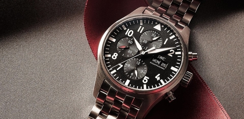 #12DAYSOFCHRISTMAS – Unboxing the IWC Pilot’s Chronograph IW377710