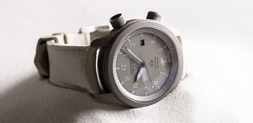 #12DAYSOFCHRISTMAS – Unboxing the Bremont Martin Baker MB Savanna