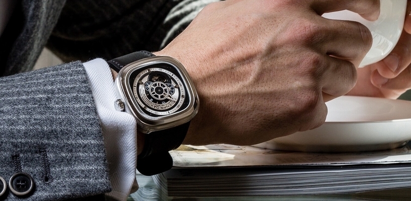 THE SEVENFRIDAY APP – How to Scan your watch